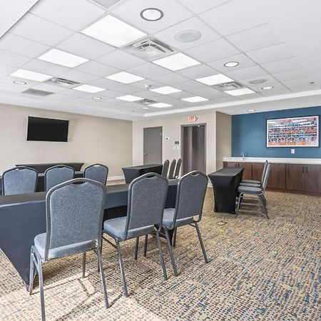 Hampton Inn Columbus-North Exterior photo